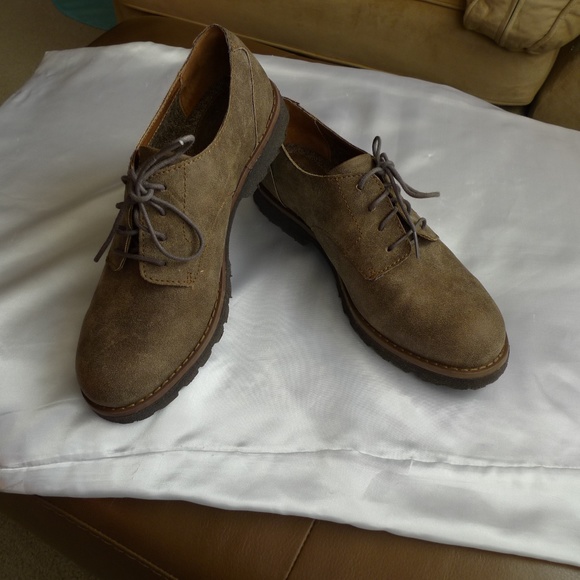 B.O.C BROGUES Shoe    NWT - Picture 5 of 10